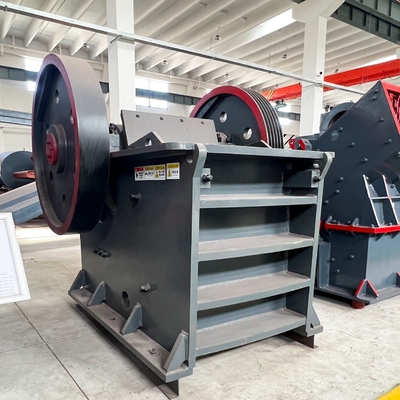 Προσαρμογή Quarry Jaw Crusher Ore Rock Crushing Plant με και 90-400kw ισχύος κινητήρα